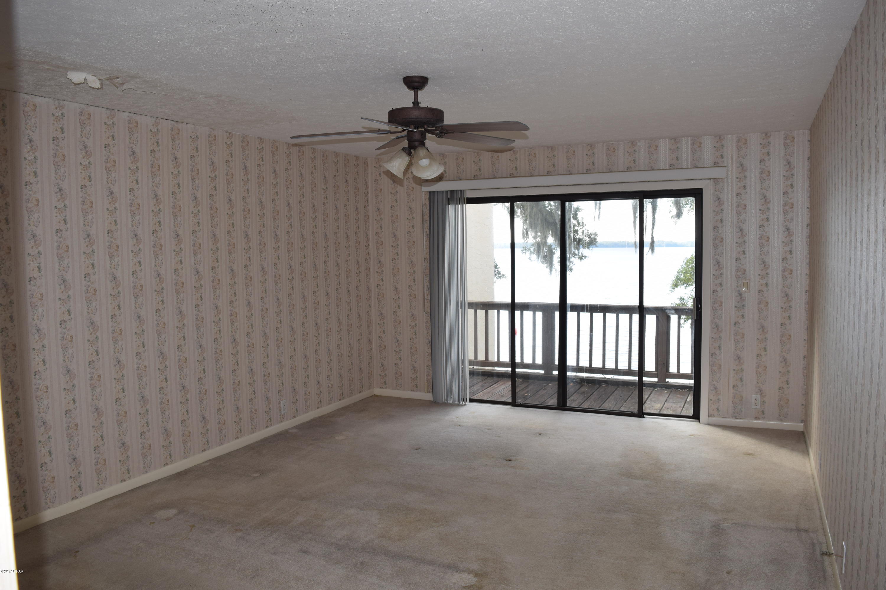 Bay Oaks Townhouses - Residential