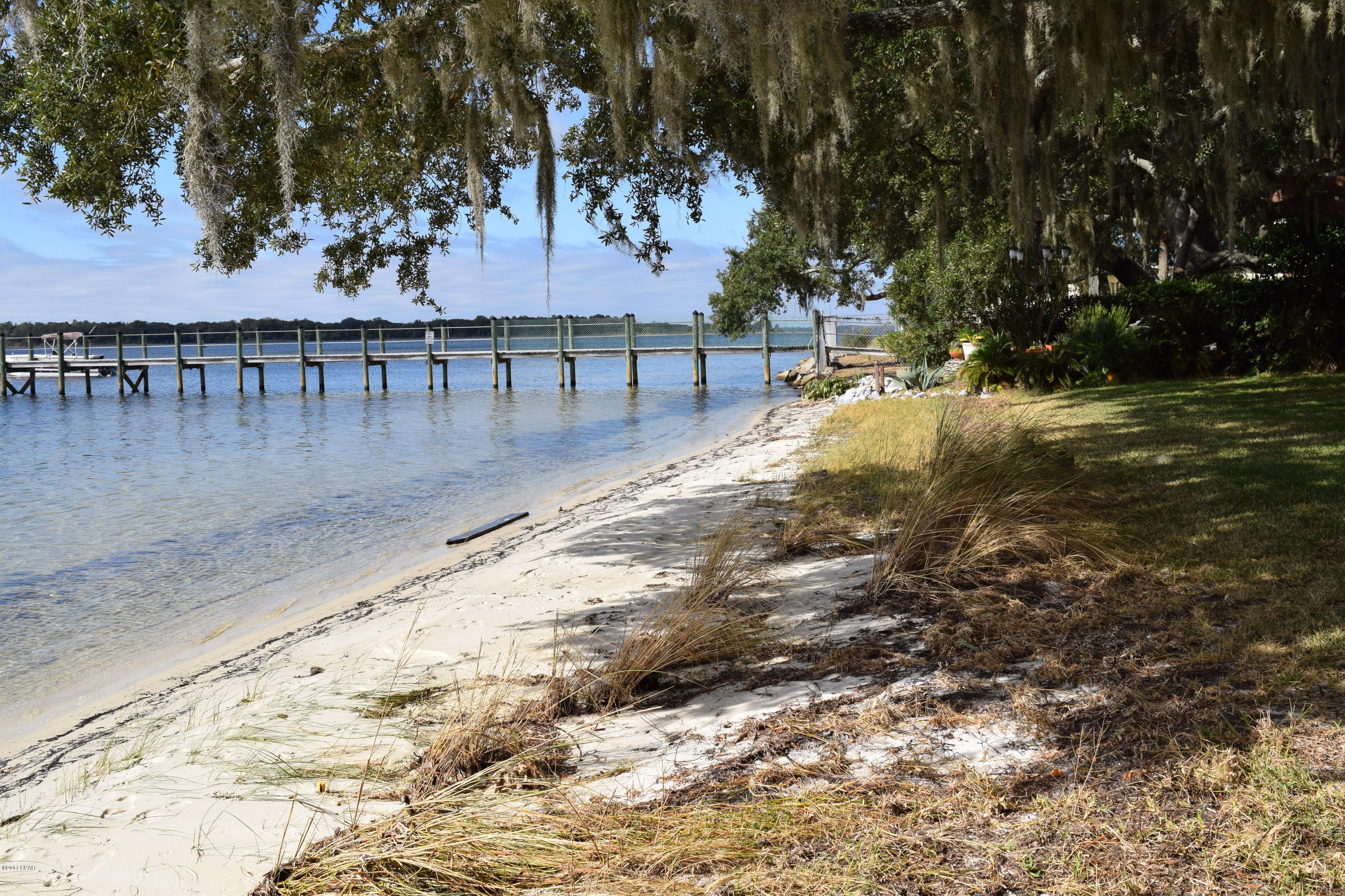 Bay Oaks Townhouses - Residential
