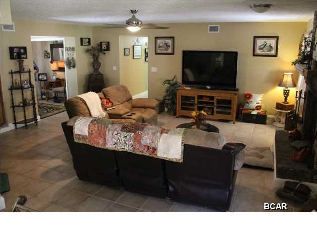College Point Est 1st Sec - Residential