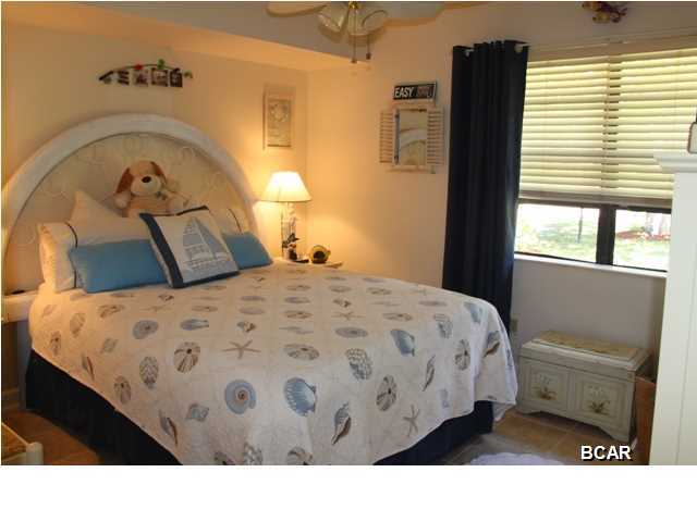 College Point Est 1st Sec - Residential