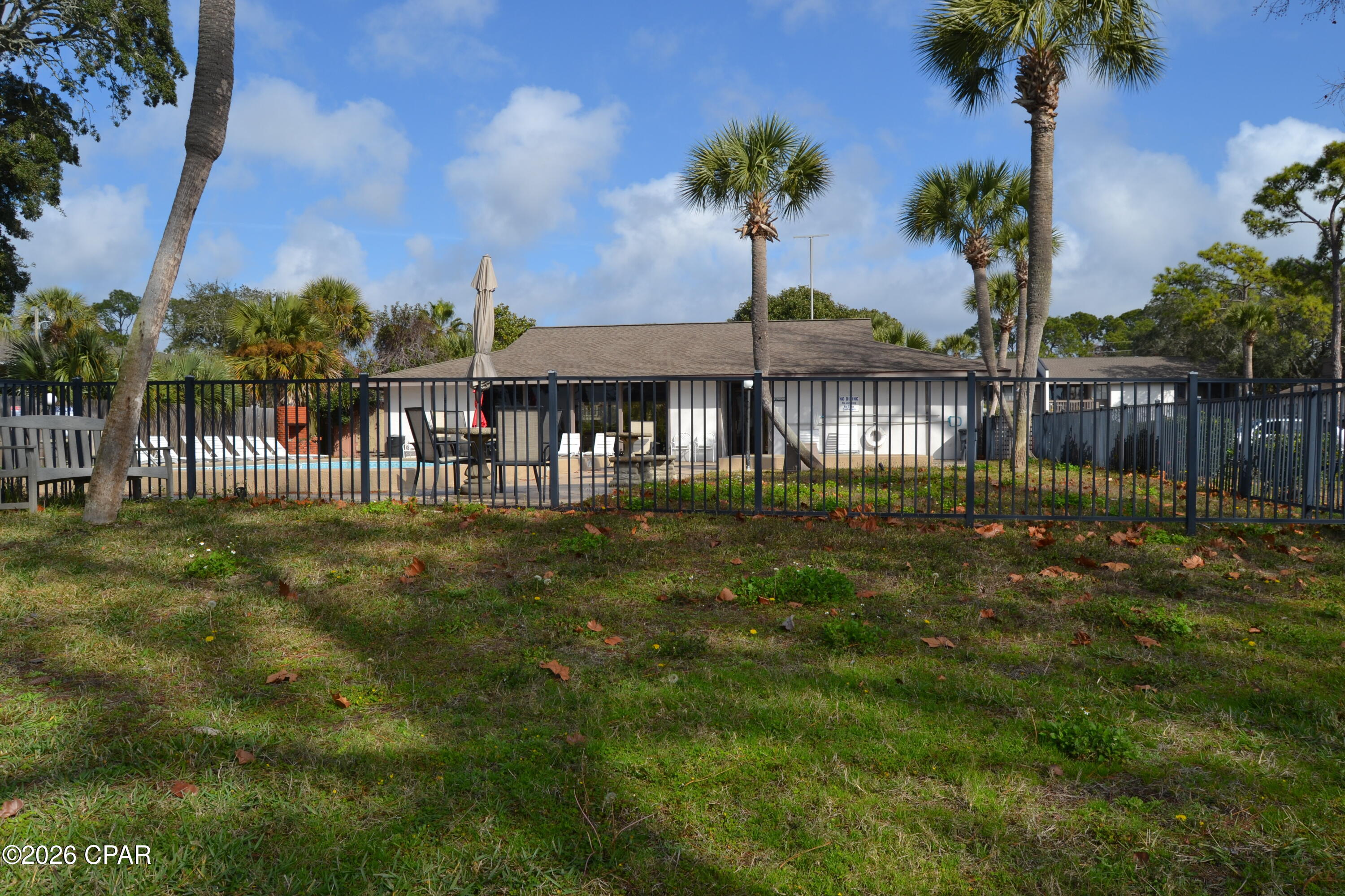 Palisades Condo Ph 1 - Residential