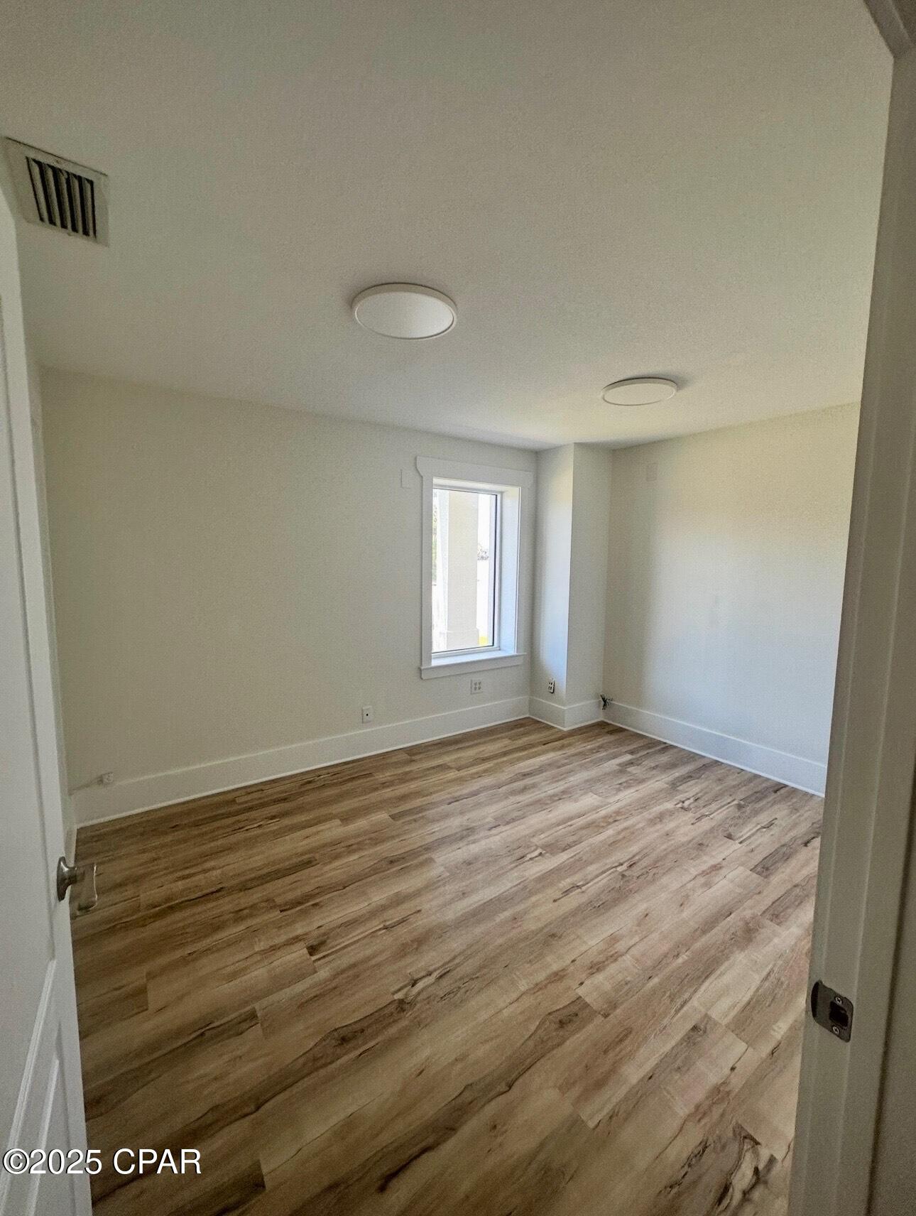 Hutchison's 1st To Bahama Bch - Commercial Sale