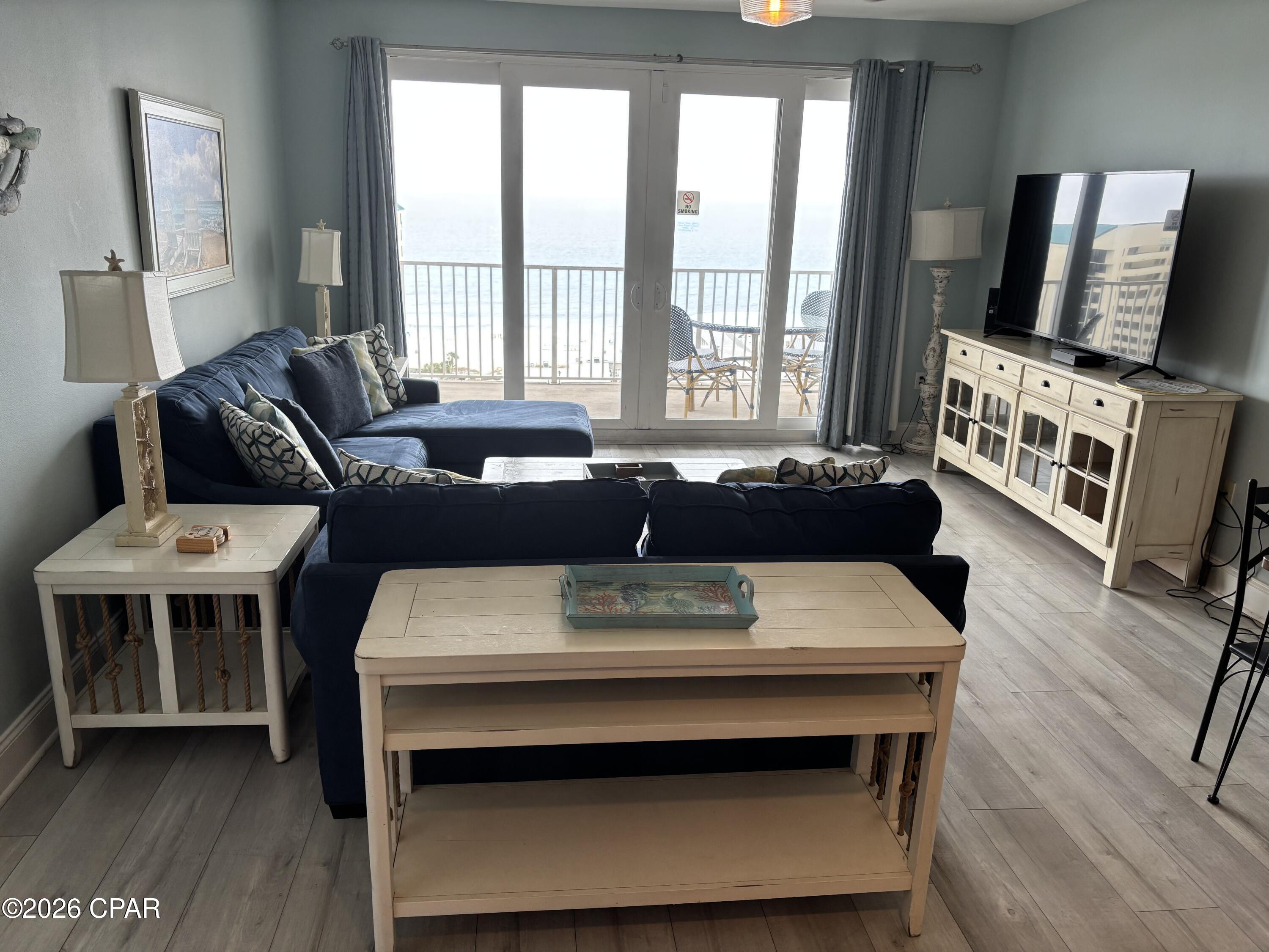 Laketown Wharf - Residential