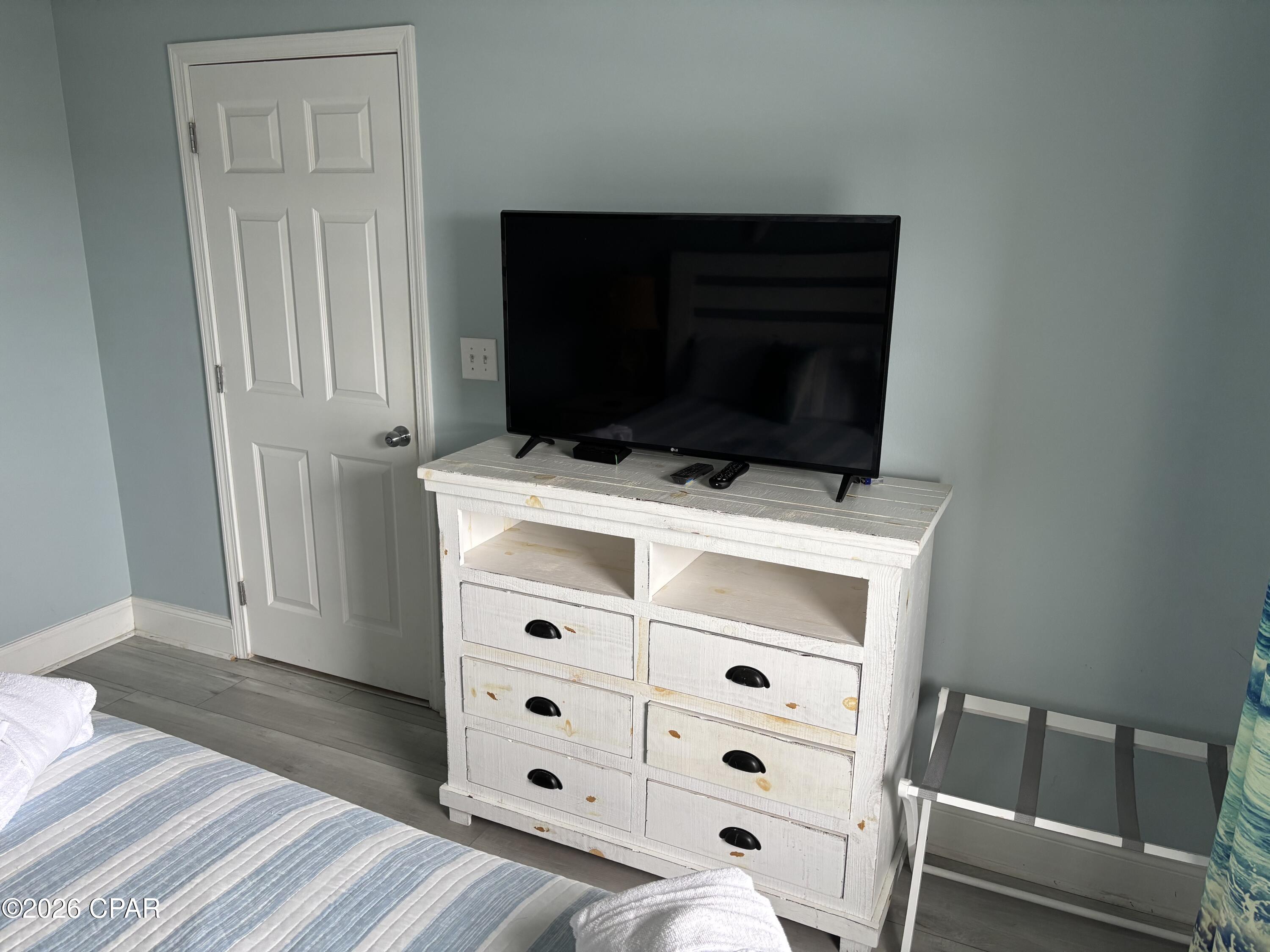 Laketown Wharf - Residential