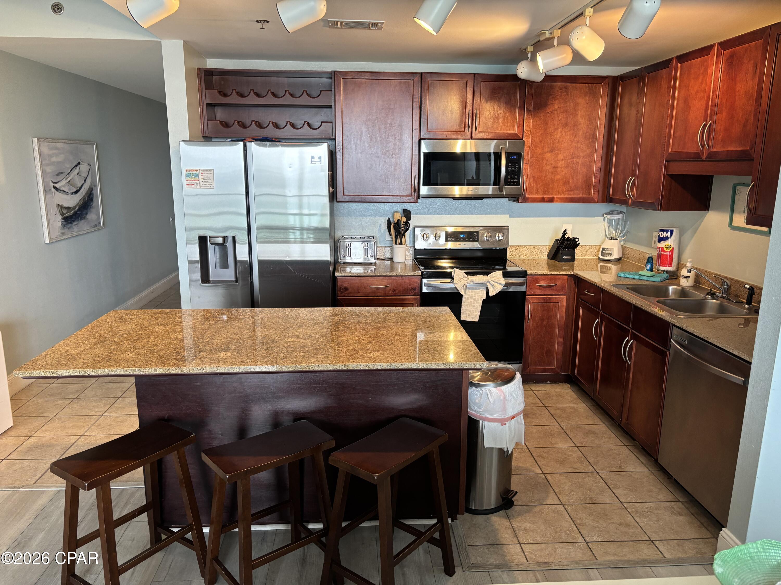 Laketown Wharf - Residential