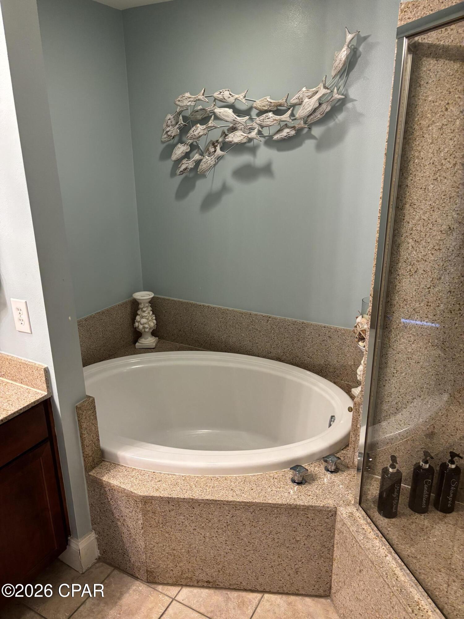 Laketown Wharf - Residential