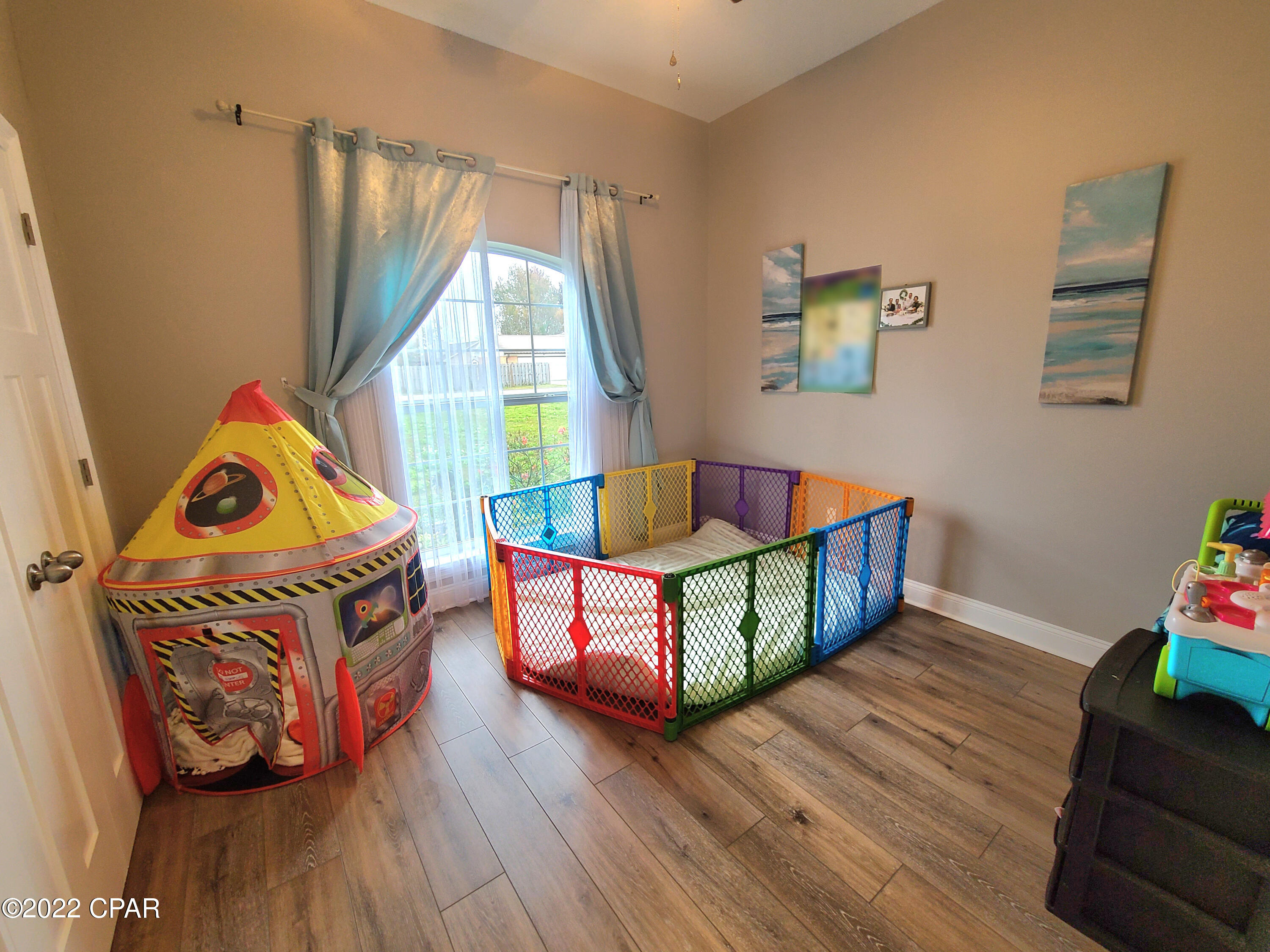 Mowat Highlands Ph VII - Residential