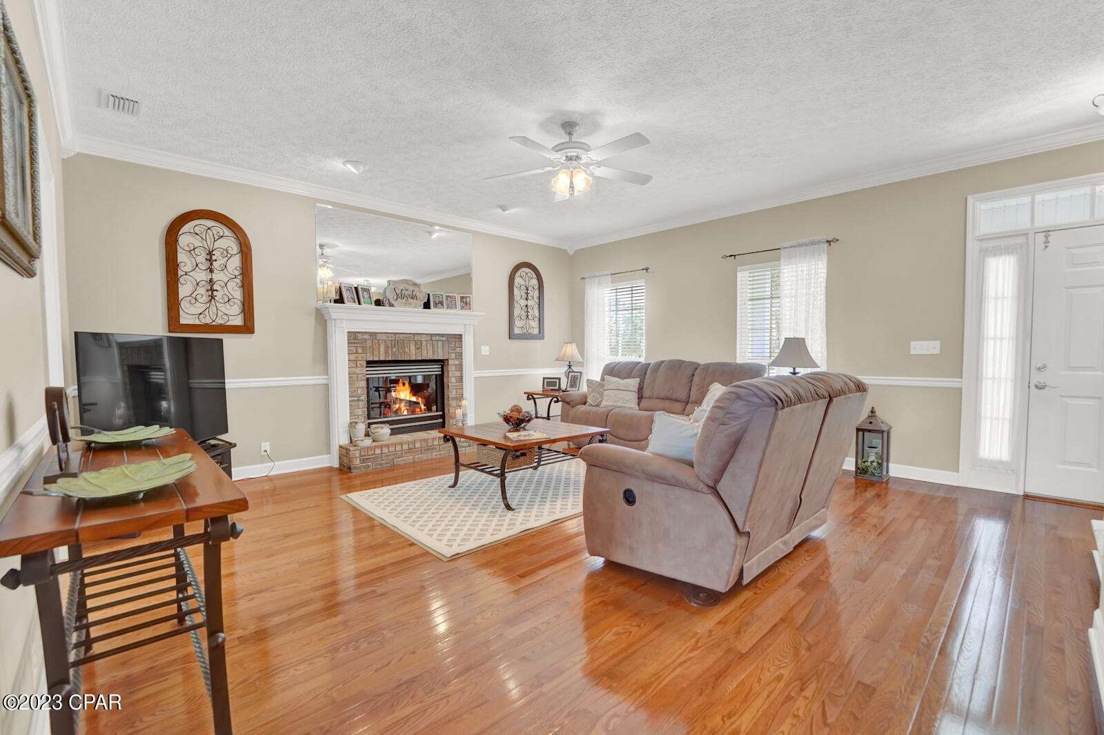 Colony Club - Residential