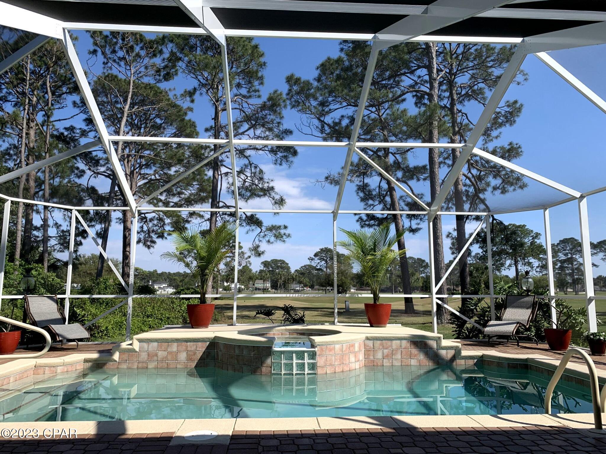 Colony Club - Residential