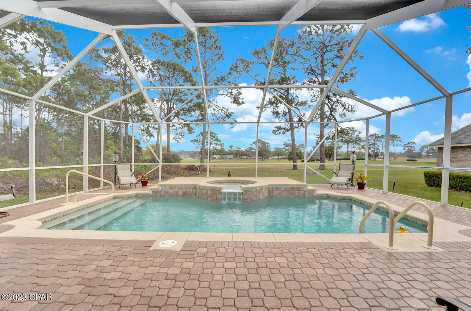 Colony Club - Residential