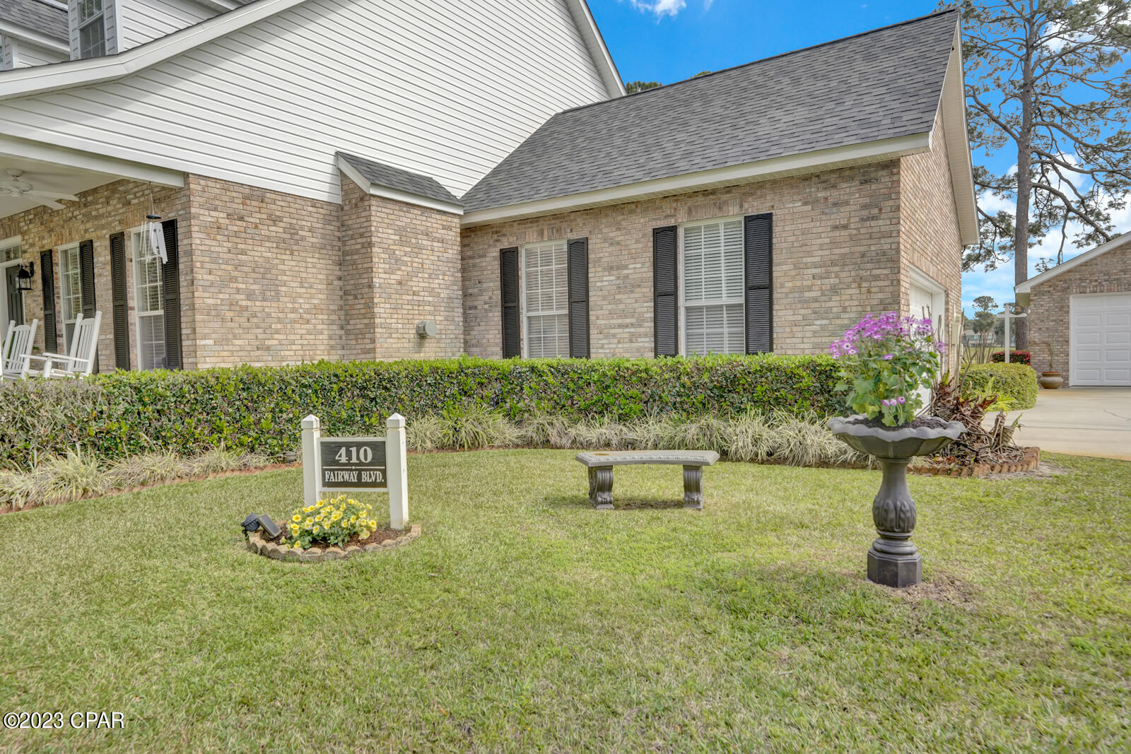 Colony Club - Residential