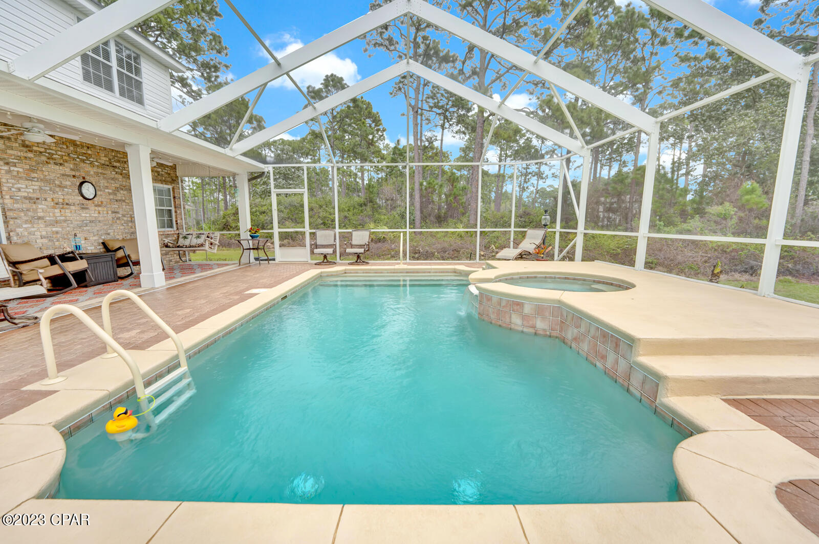 Colony Club - Residential