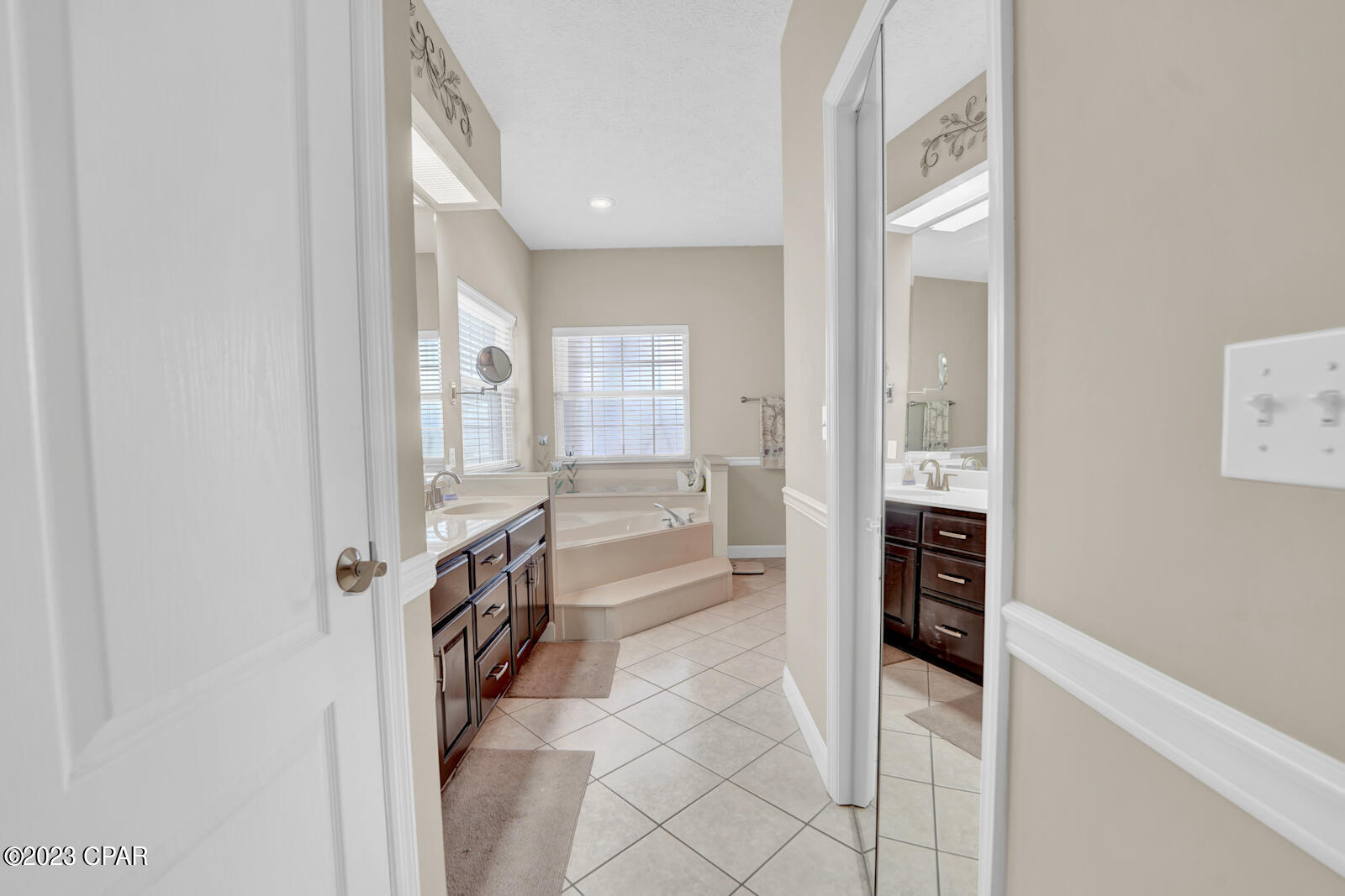 Colony Club - Residential