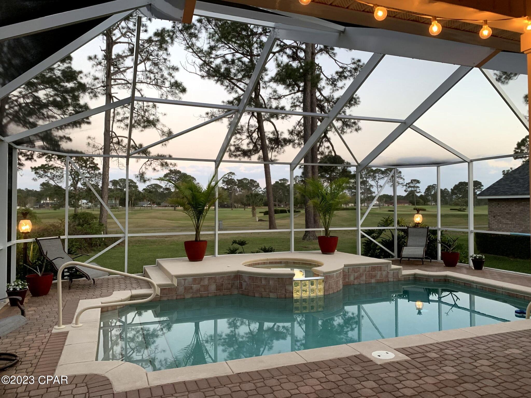 Colony Club - Residential