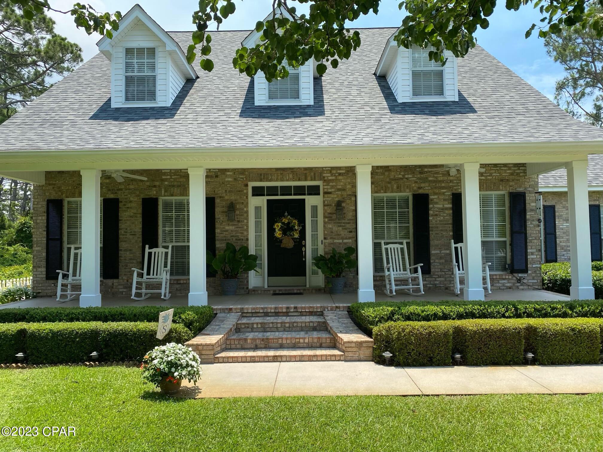 Colony Club - Residential