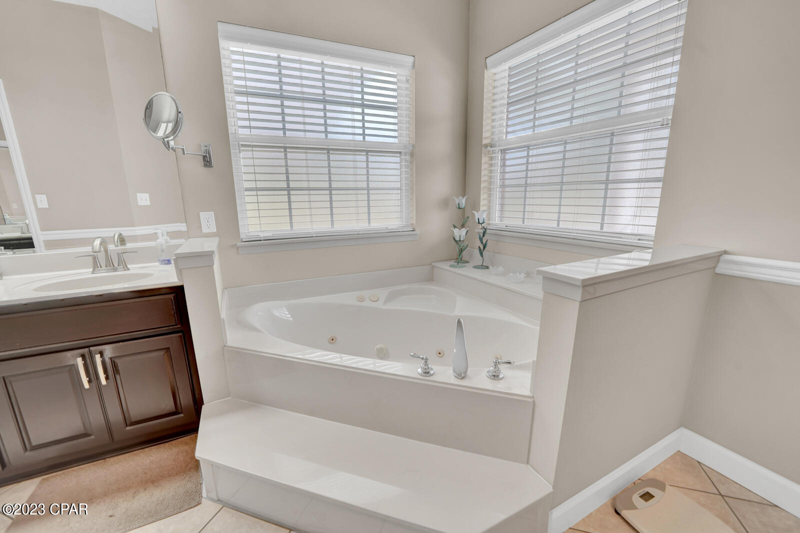 Colony Club - Residential