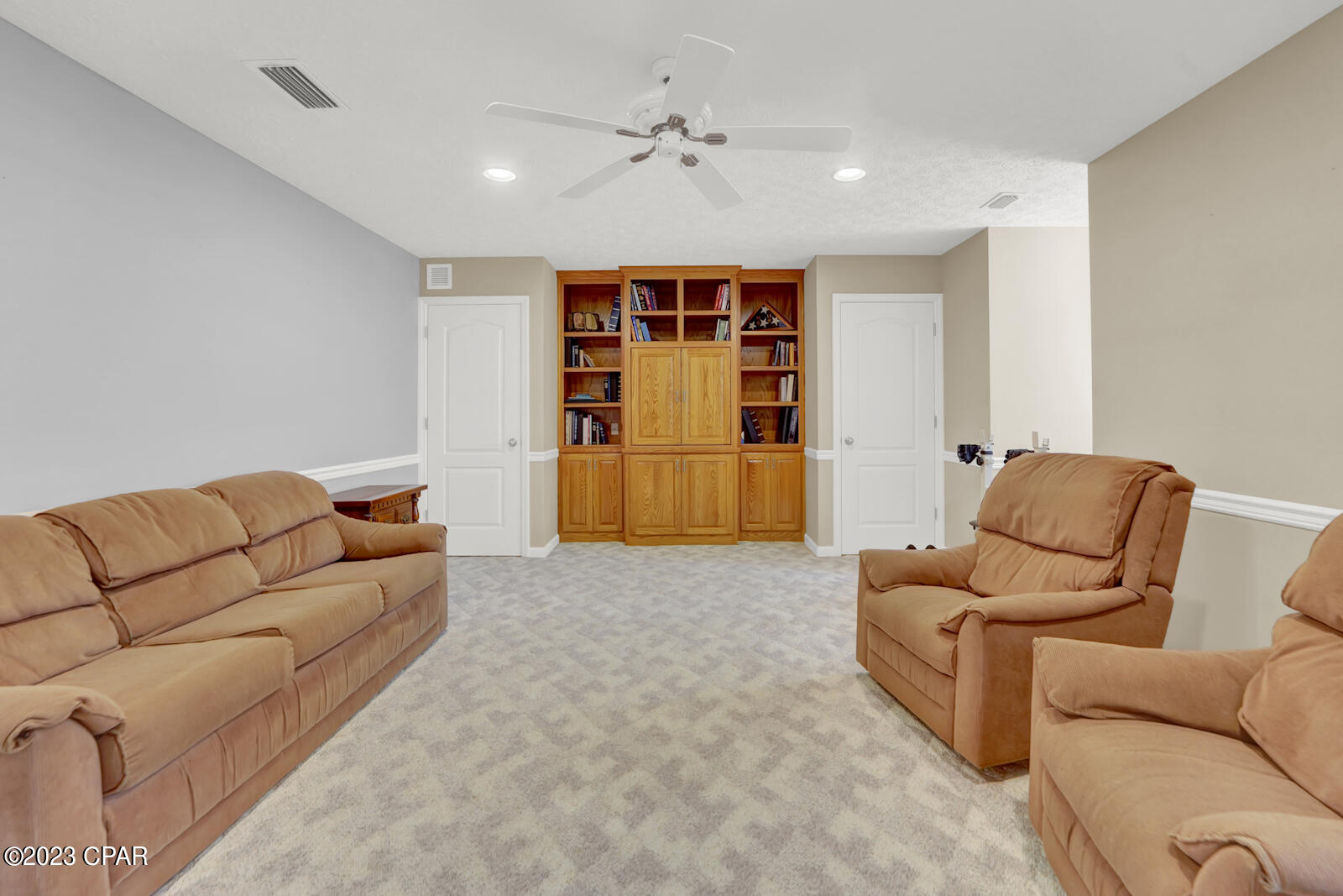 Colony Club - Residential