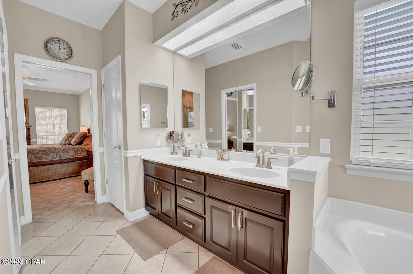 Colony Club - Residential