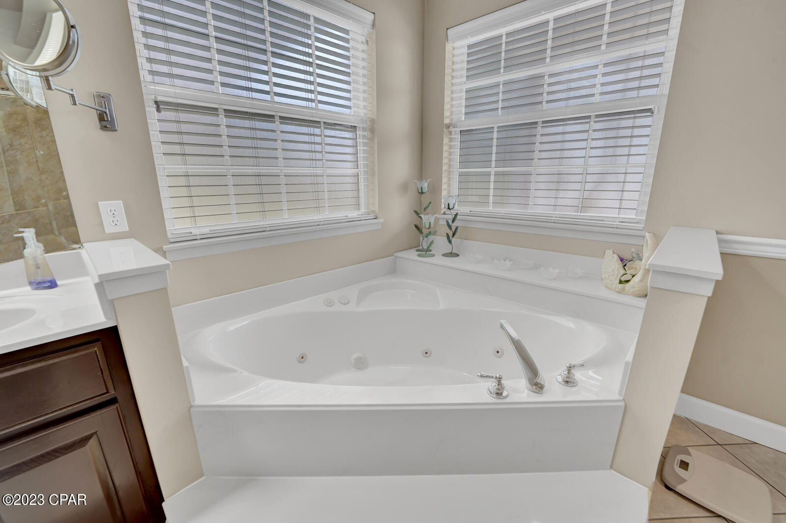 Colony Club - Residential