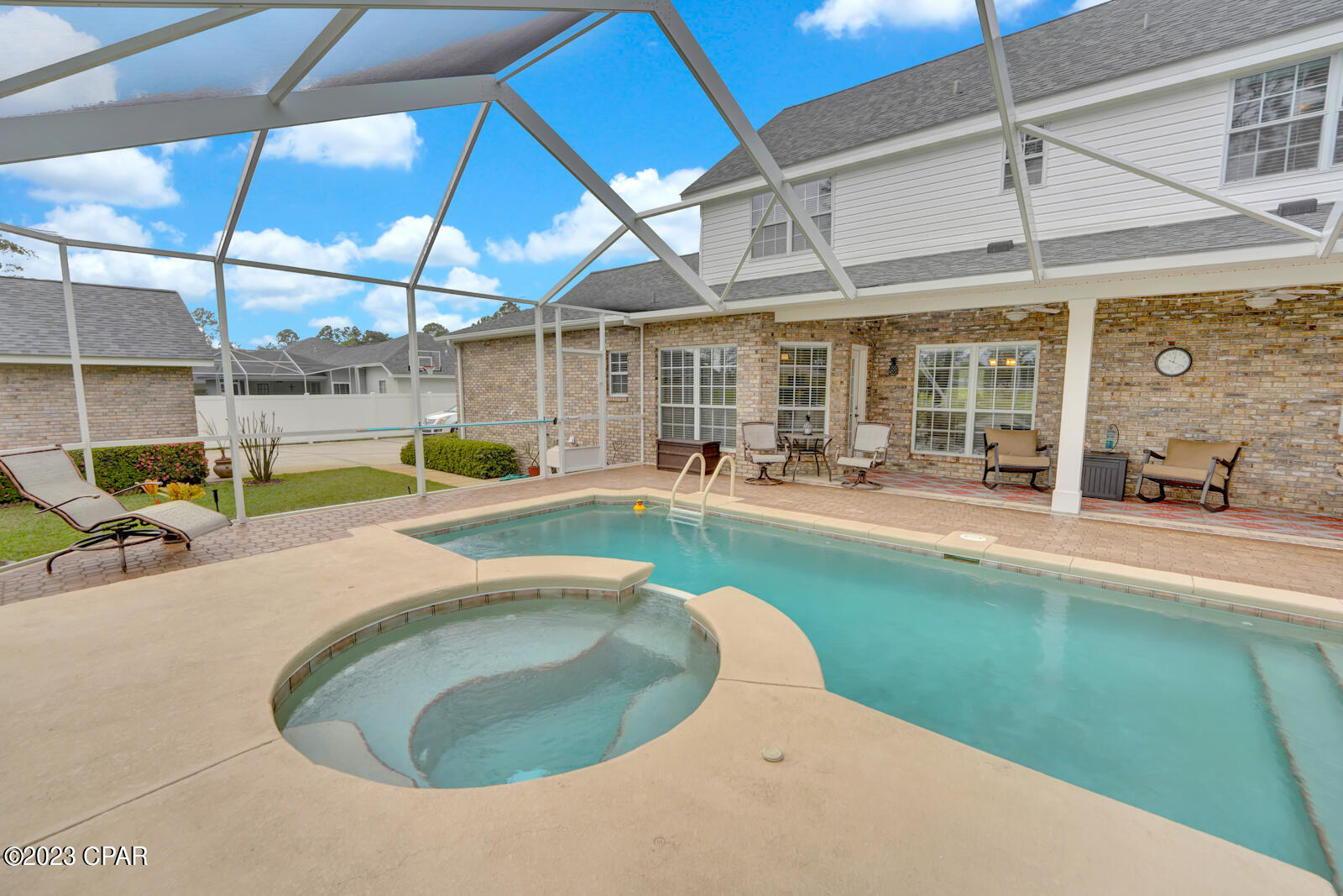 Colony Club - Residential