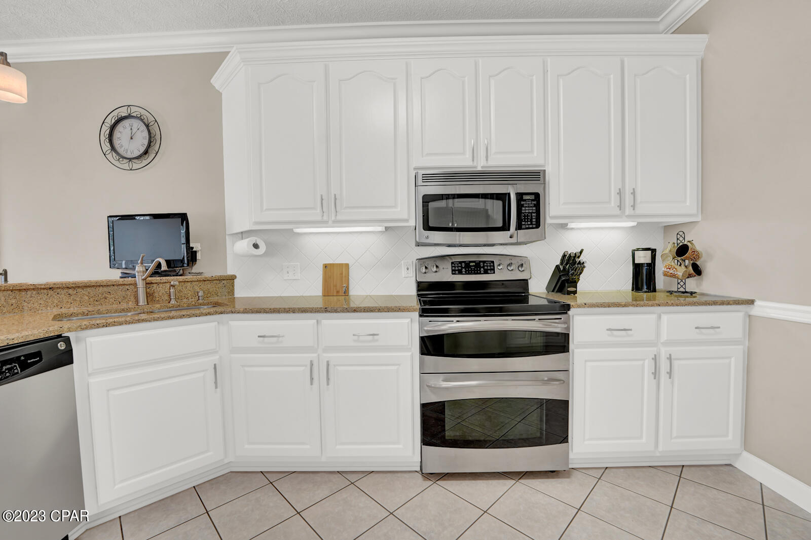 Colony Club - Residential