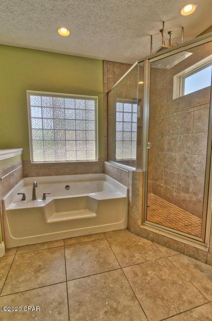 Jamaican Lake Condos - Residential