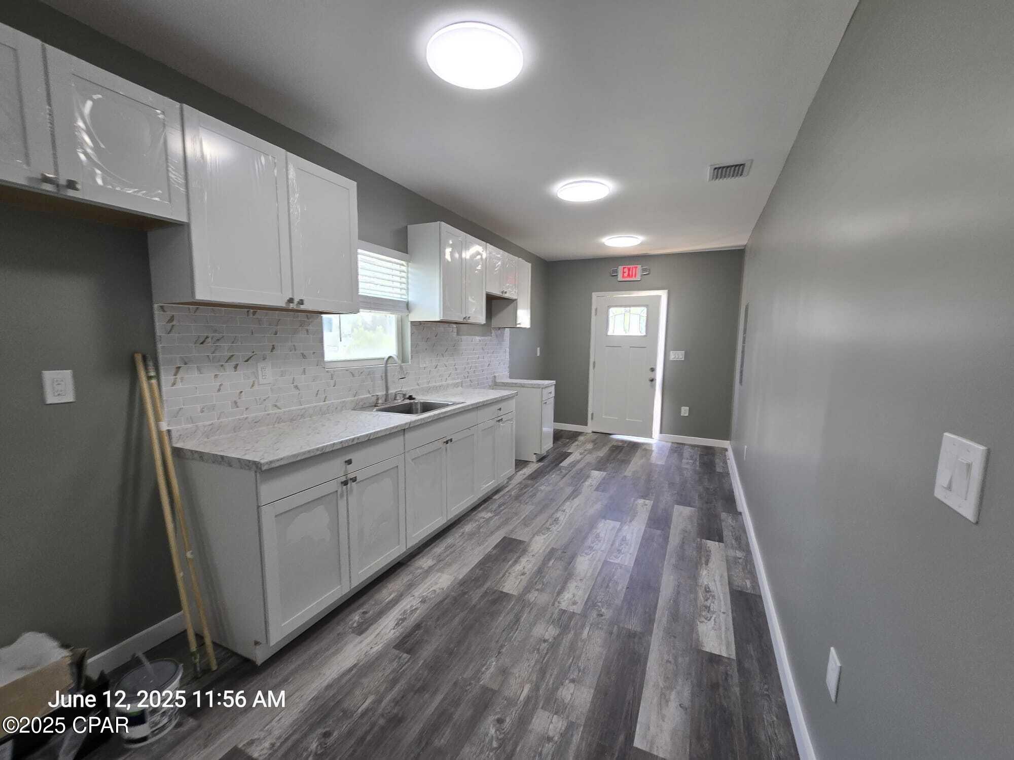 [No Recorded Subdiv] - Commercial Lease