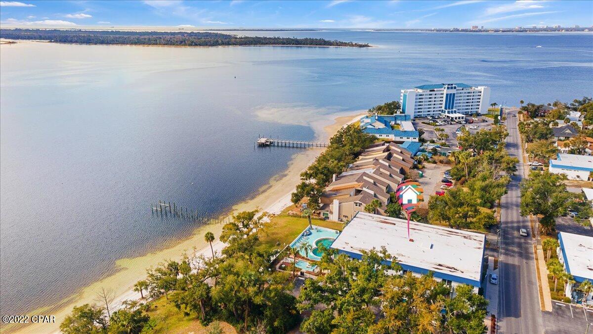 Bay Club Condo Ph 1 - Residential