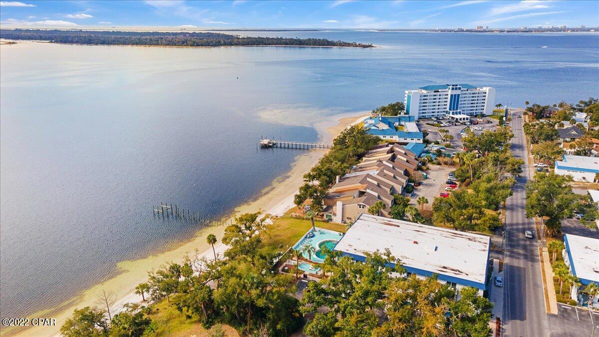 Bay Club Condo Ph 1 - Residential