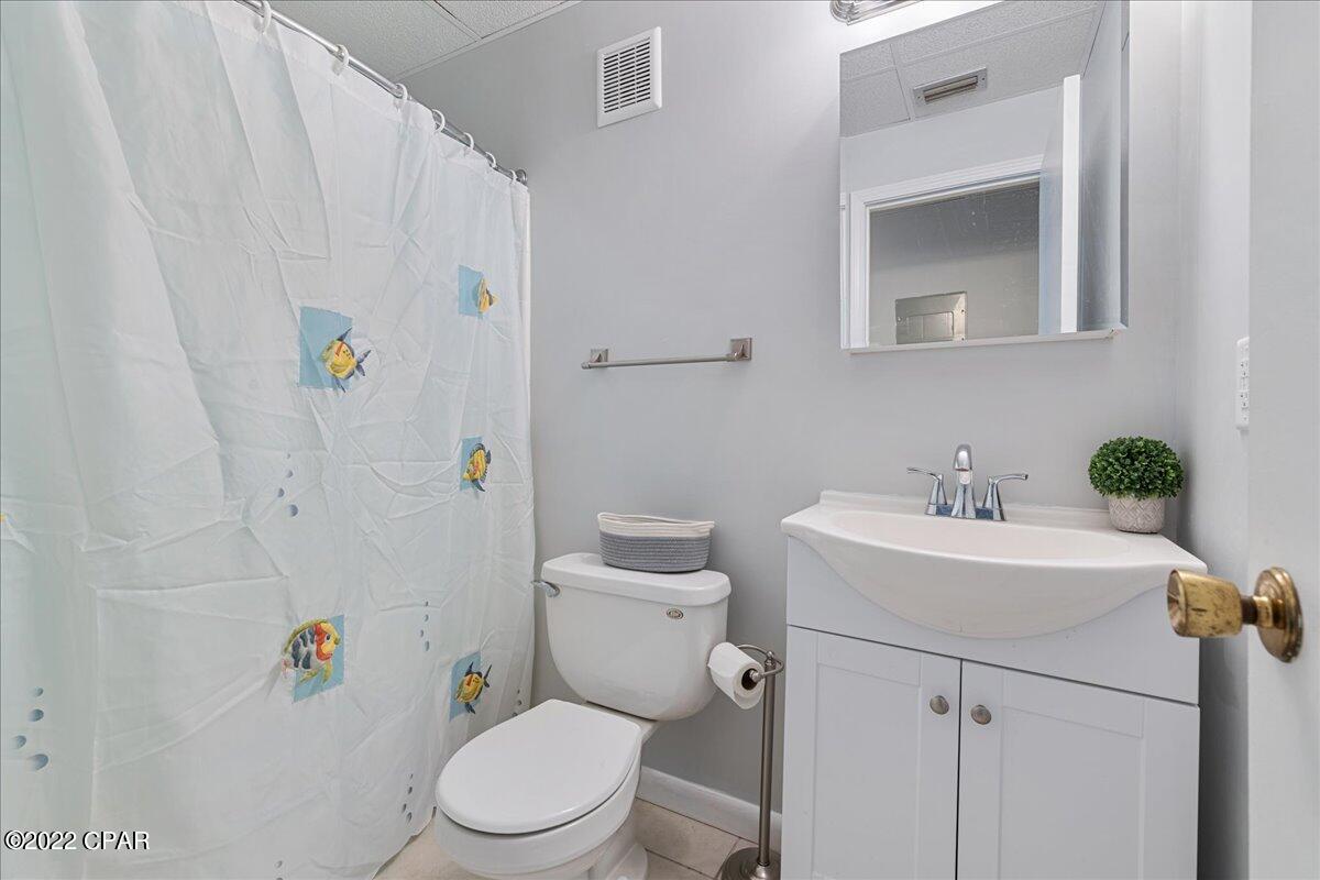 Bay Club Condo Ph 1 - Residential