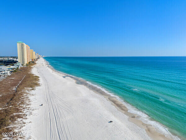 Villa Chateaus - Residential