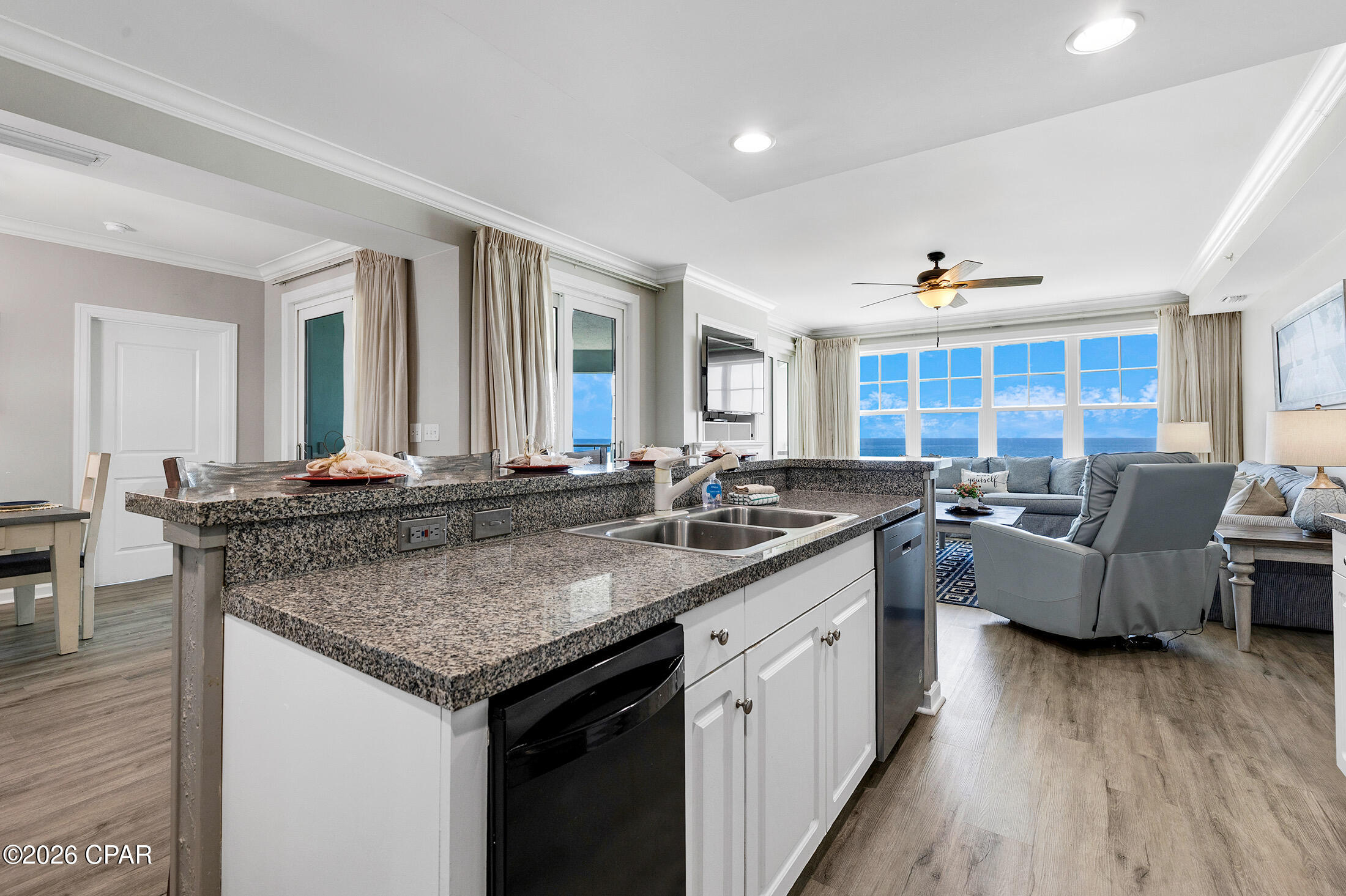 En Soleil Condo - Residential