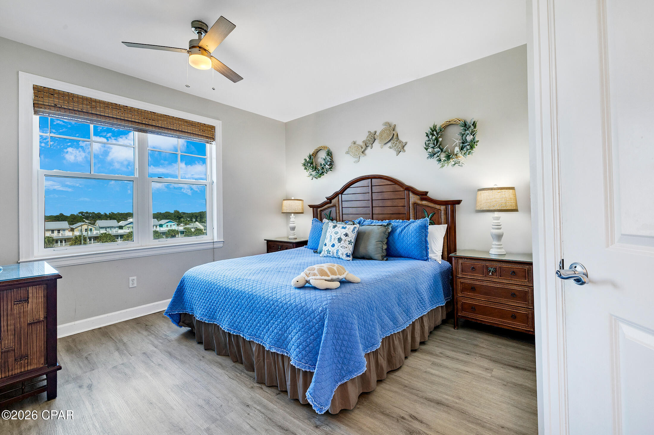 En Soleil Condo - Residential