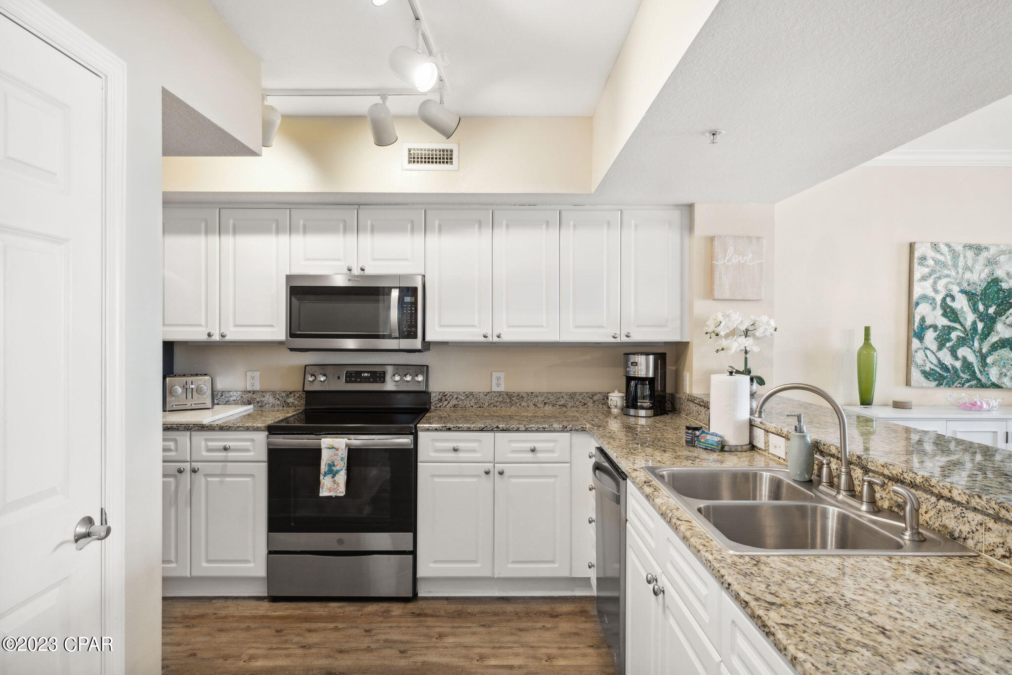 Emerald Beach Resort - Residential