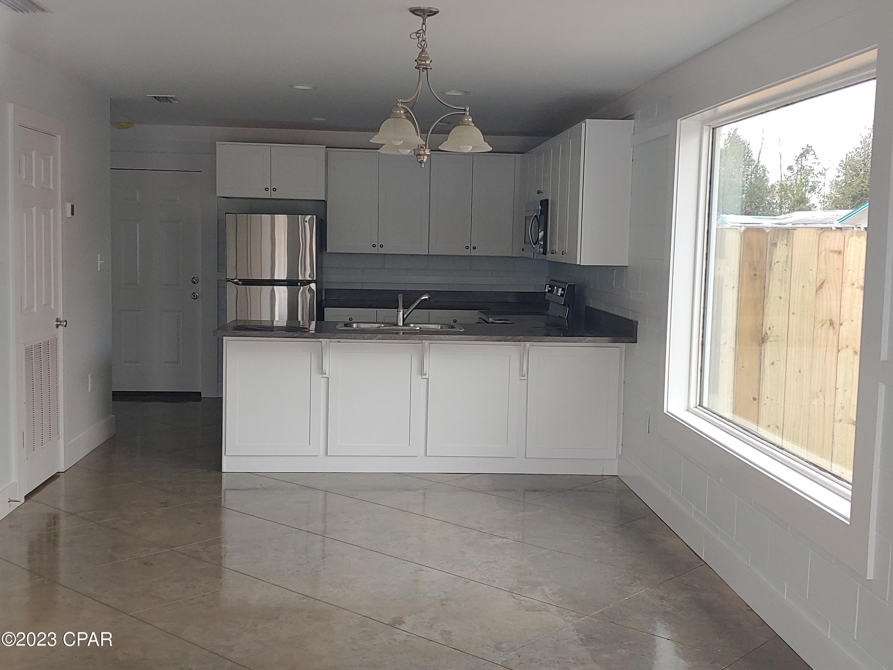 South Caravana Manor - Residential