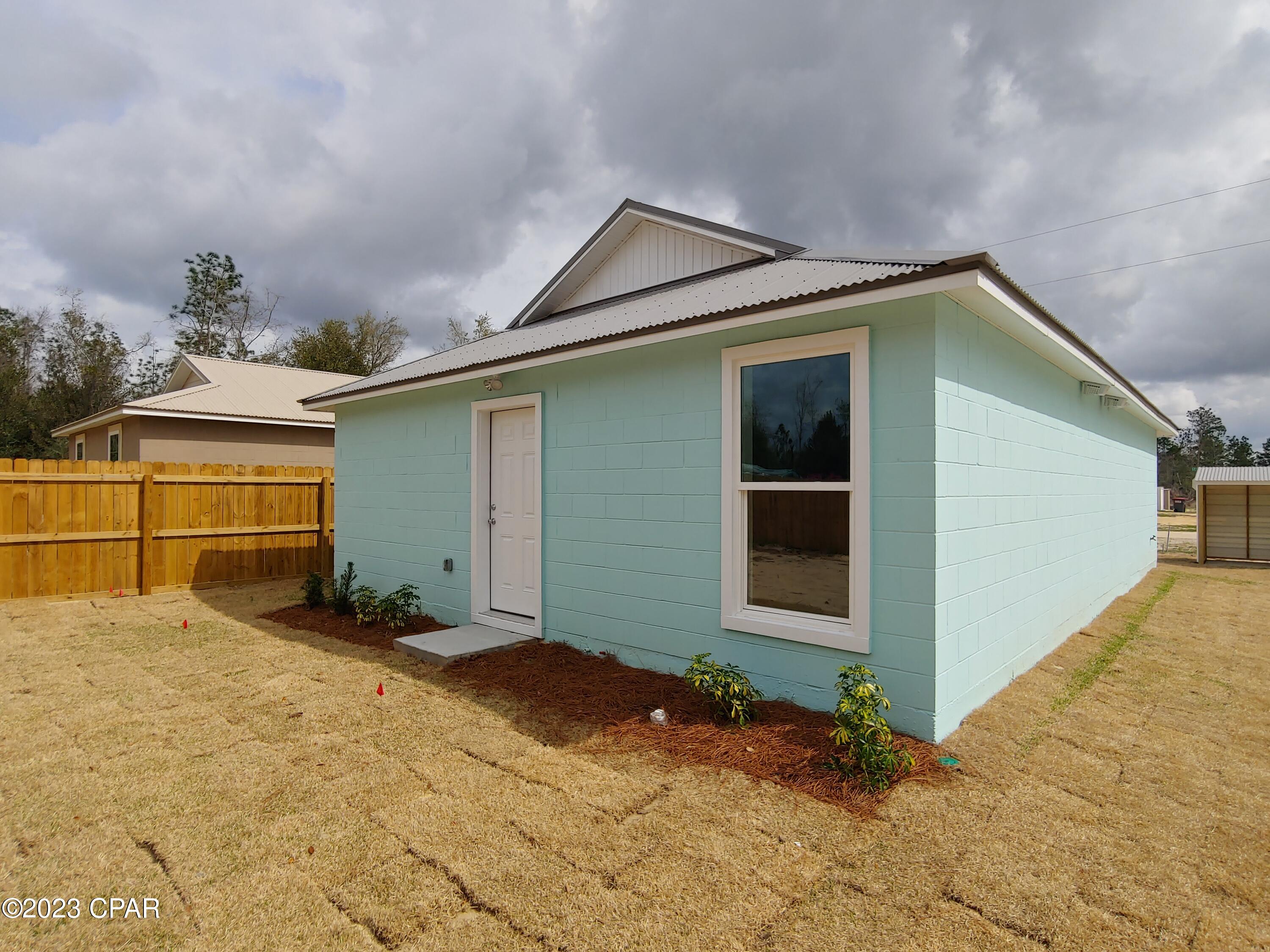 South Caravana Manor - Residential