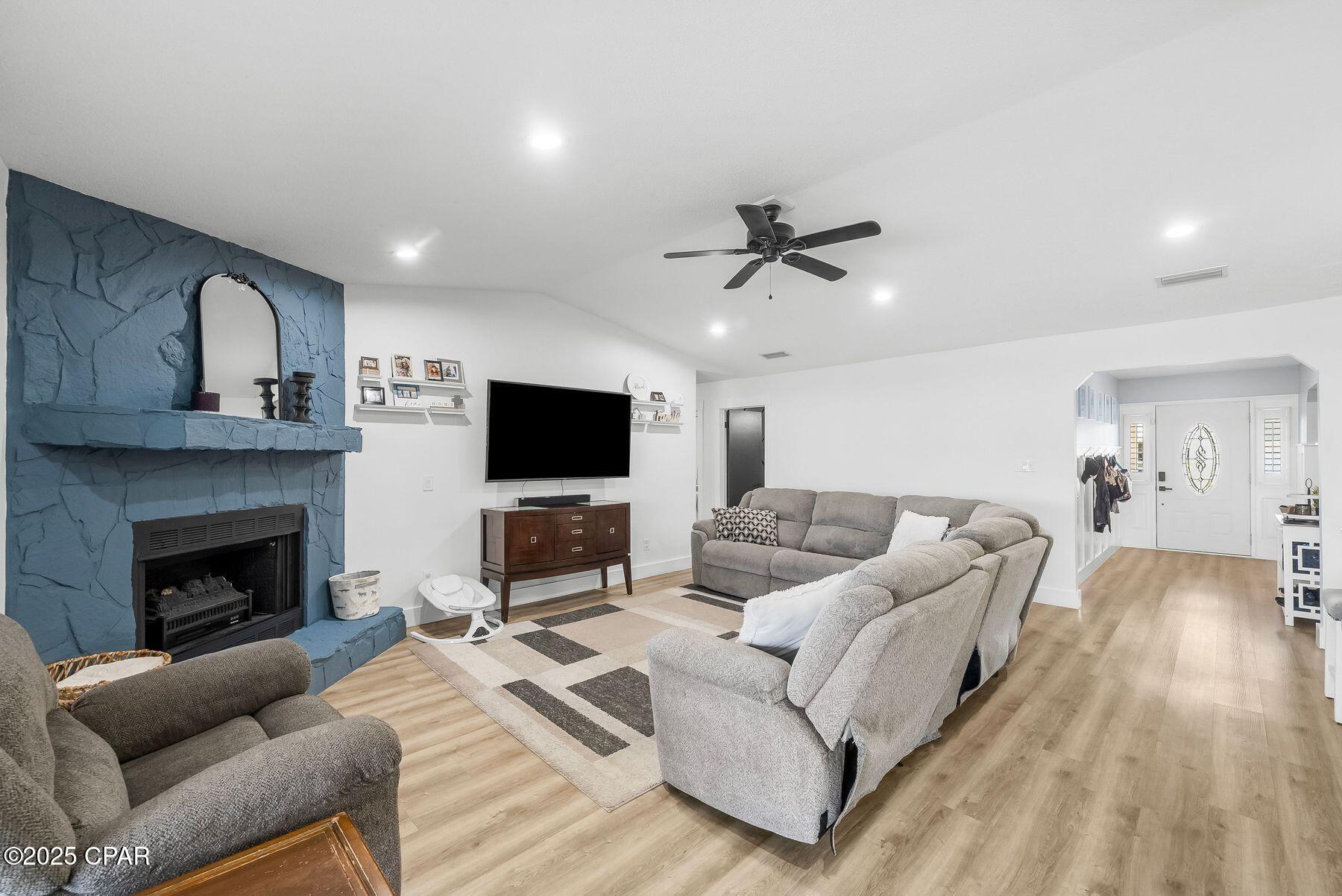 Venetian Villa - Residential