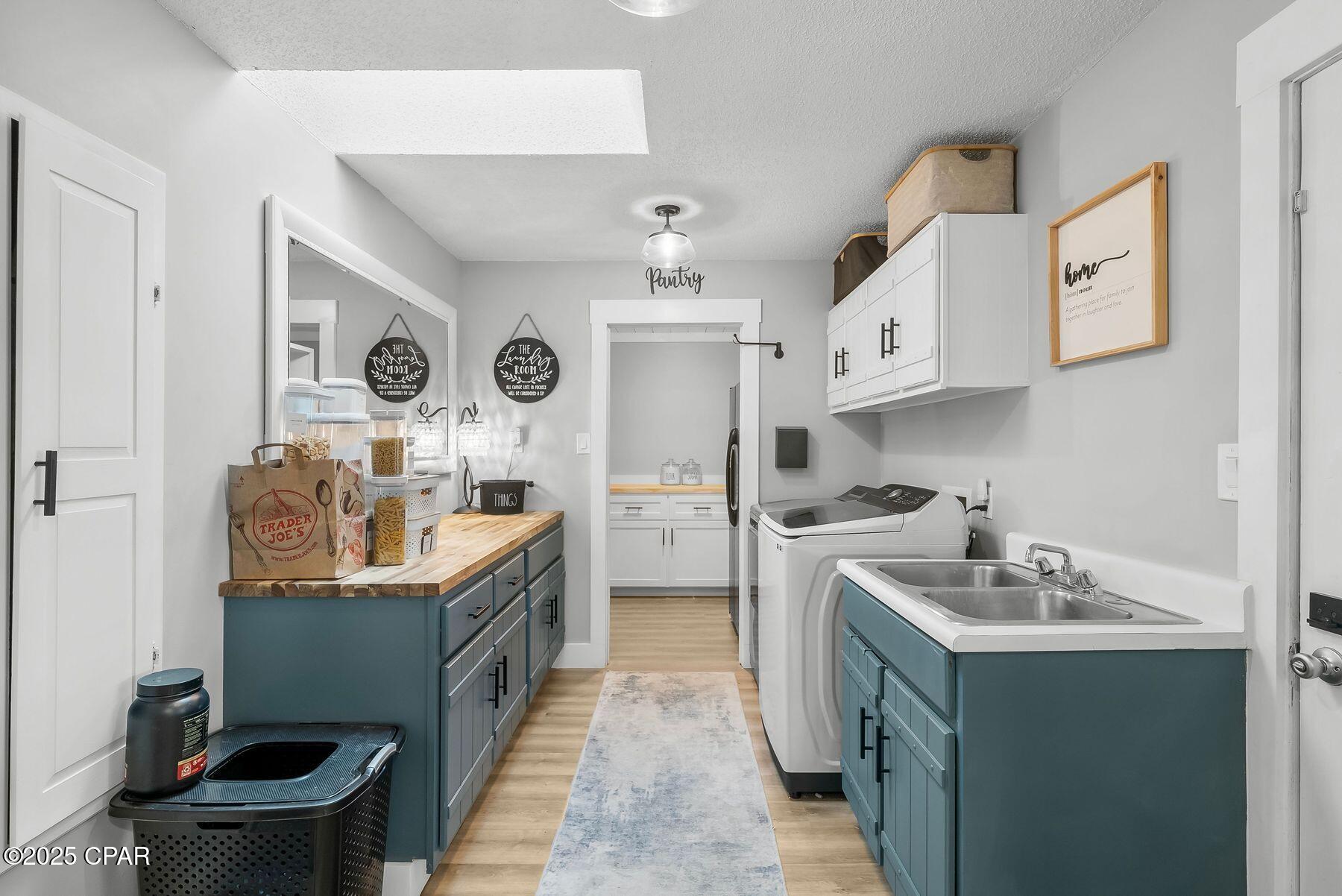 Venetian Villa - Residential