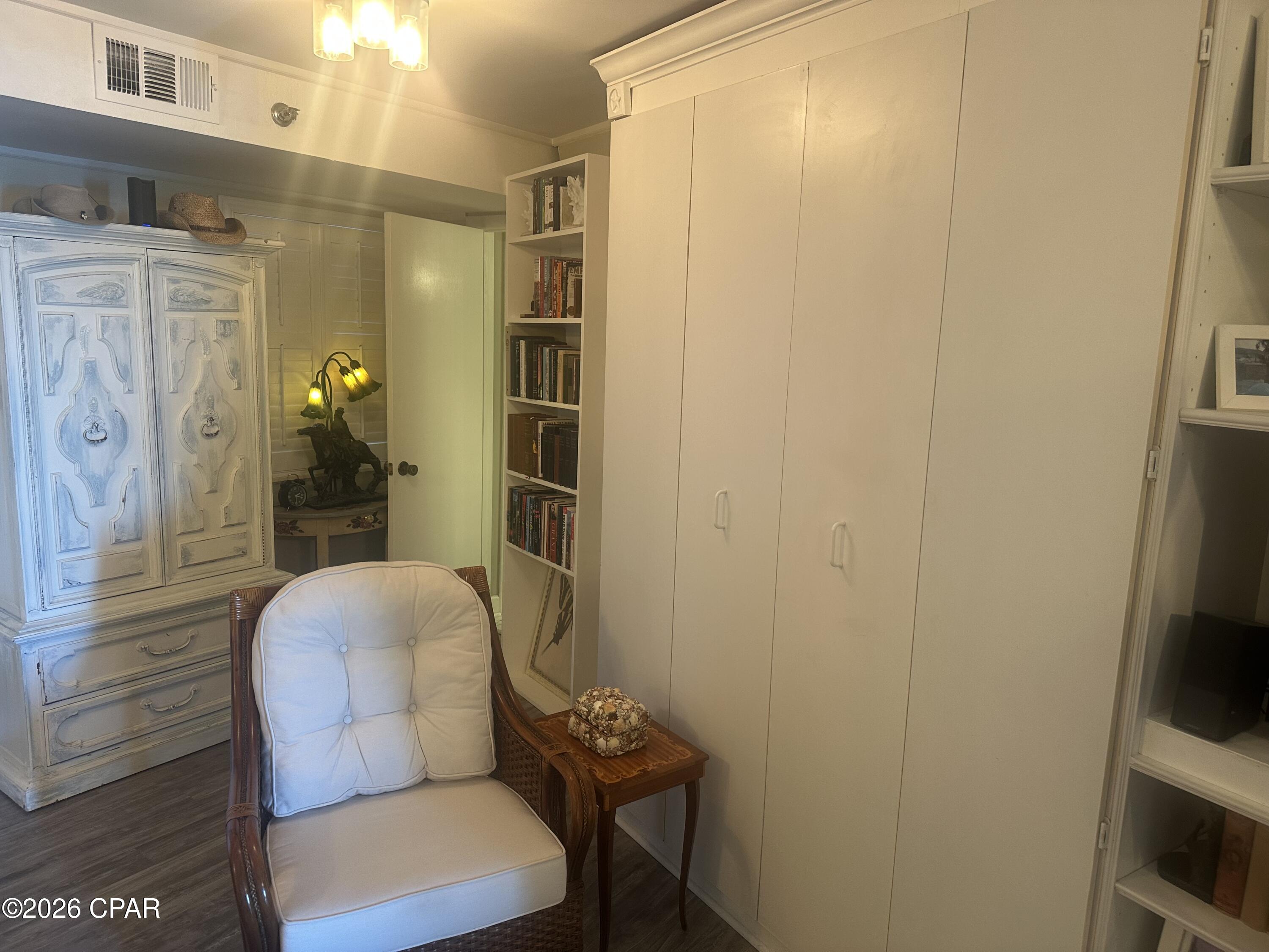 The Commodore - Residential