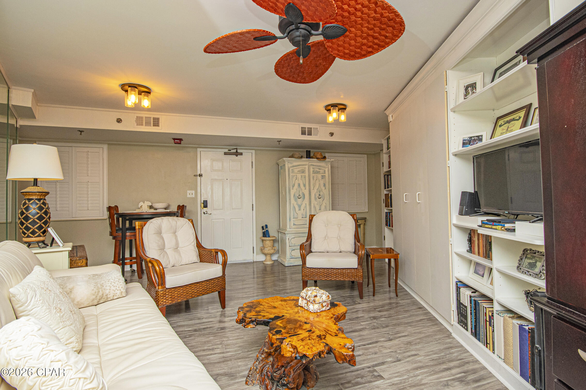 The Commodore - Residential