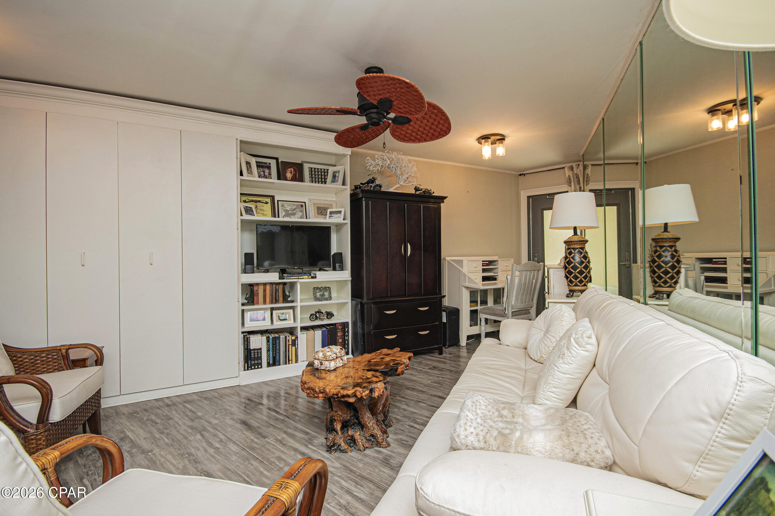 The Commodore - Residential