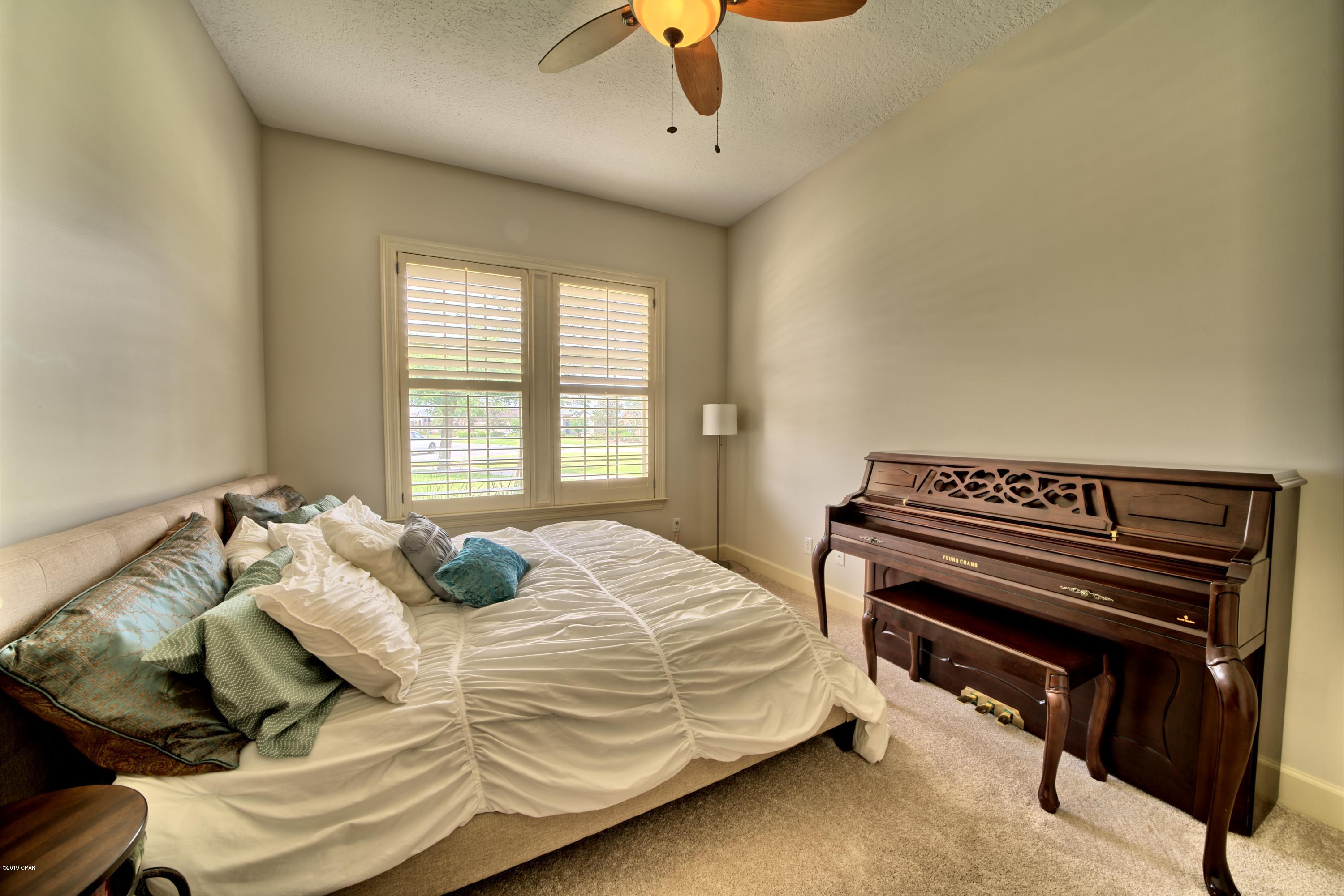 Hawks Landing - Residential