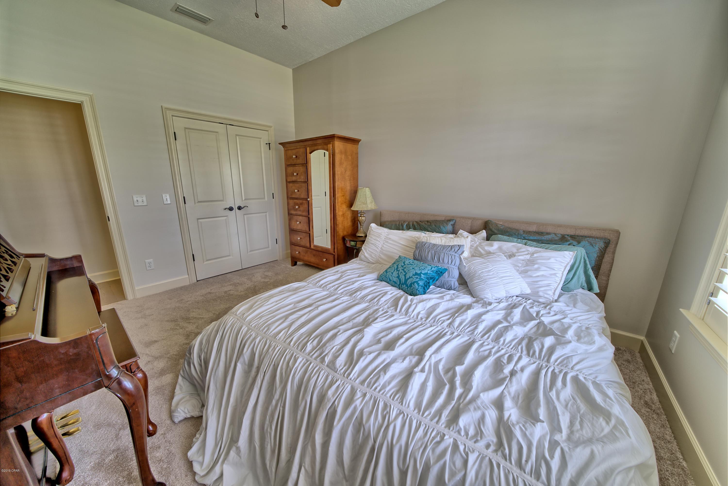 Hawks Landing - Residential