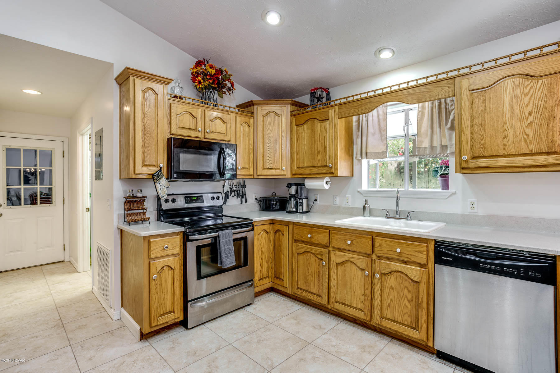 Lake Forest Estates - Residential