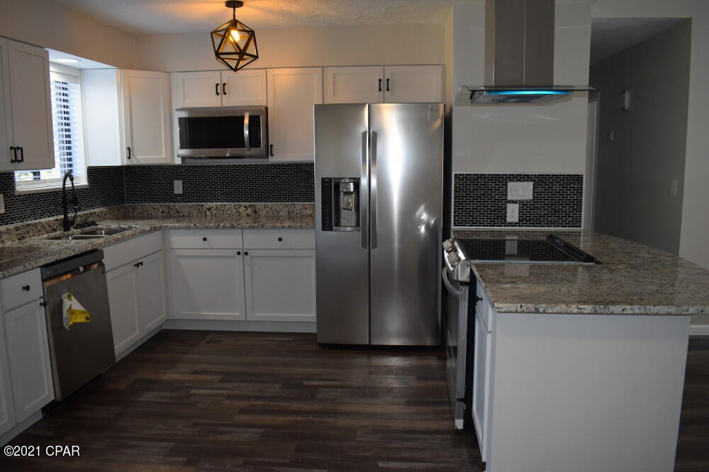 Pine Forest Est Ph 1 - Residential Lease