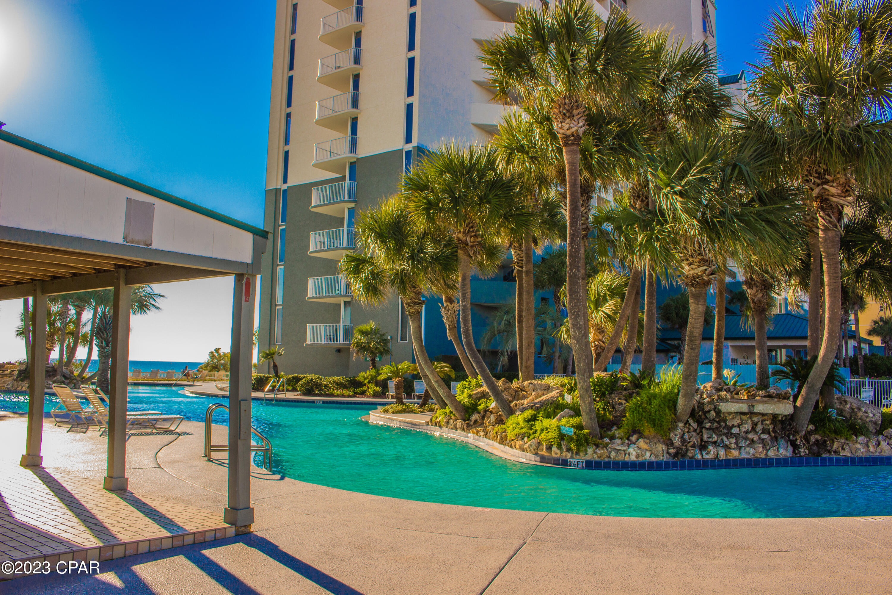 Long Beach Towers I - Residential