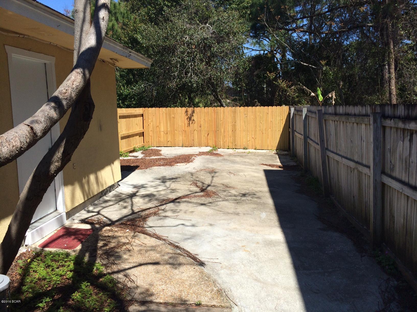 Holiday Beach Unit 8 - Residential Lease