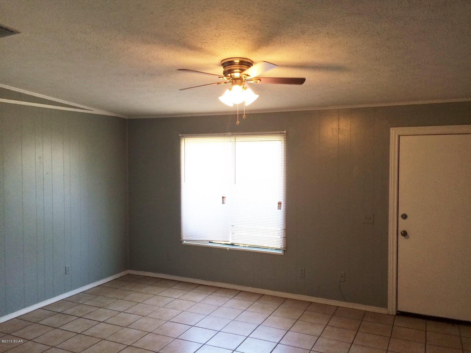 Holiday Beach Unit 8 - Residential Lease