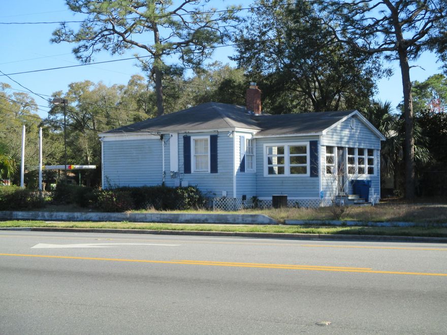 High visibility commercial building with AADT (Annual Average Daily Traffic Count) of 36,500.  Located on a corner lot with 140' of highway frontage.  Ample parking with access from Hwy. 98 and Billings Ave.  The building was formerly in use as a chiropractic office.  A floor plan is included in the documents folder.