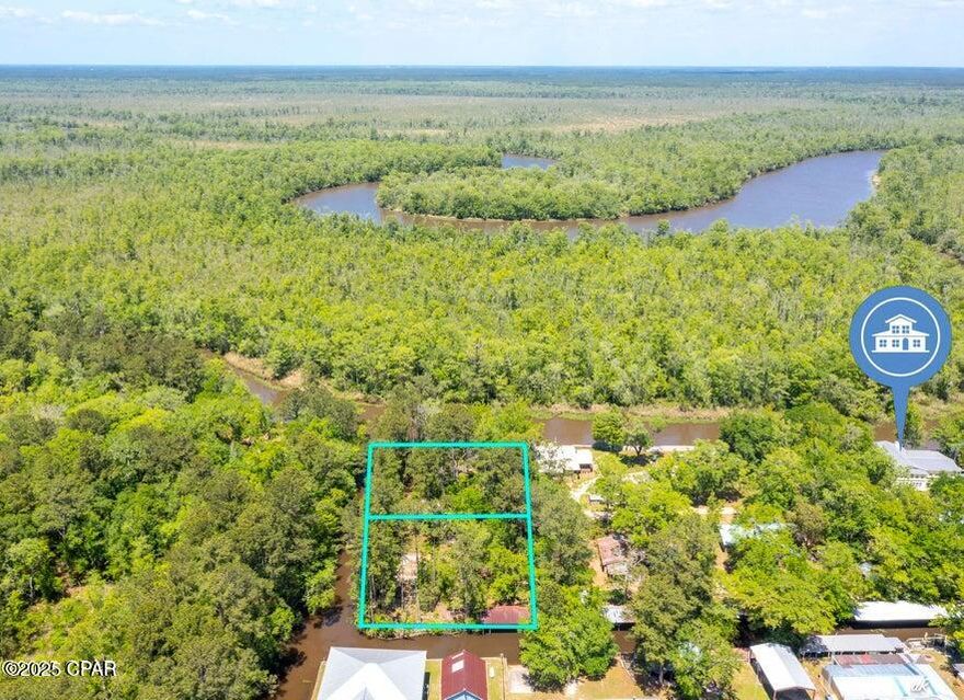 Lot 14 Bunkers Road.
Vacant Lot located on a deep canal with
easy access via deep water to Choctawhatchee Bay and Gulf (boat access in just a few short minutes). Take your boat across the Bay under the Highway 331 bridge, and you are to Crab Island (Destin) in a few minutes. If you decide to take your boat east, you can be in West Bay and to Shell Island and the Gulf for a day on the water.